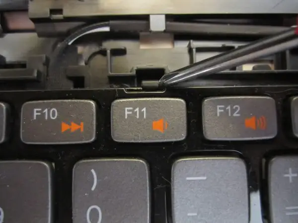 Remove the keyboard