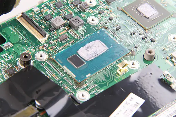 Lenovo ThinkPad Yoga 14 processor