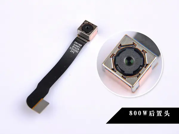 8MP rear camera