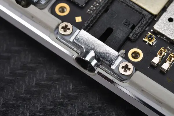 3.5mm headphone jack