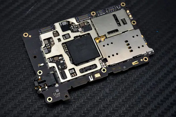 Chips on the motherboard