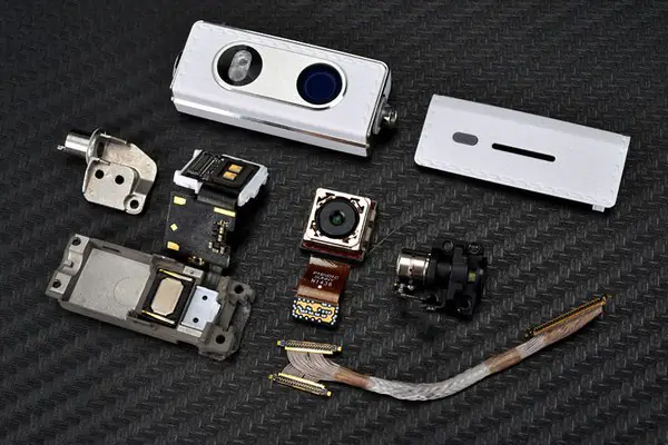 All parts after the disassembly of the camera module