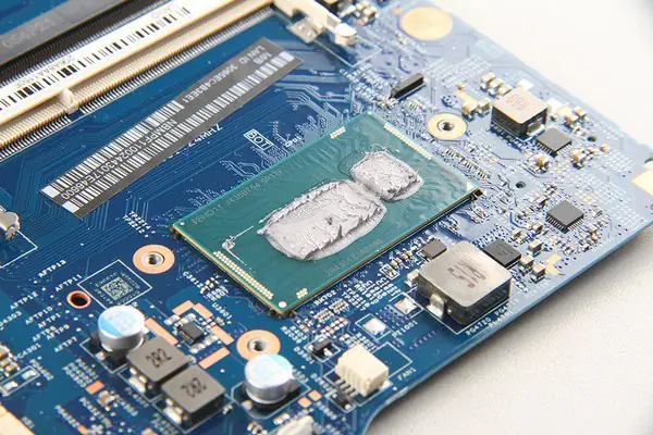 Acer Aspire V13 V3-371 processor