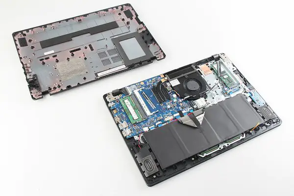 Internal components of the Aspire V13 V3-371