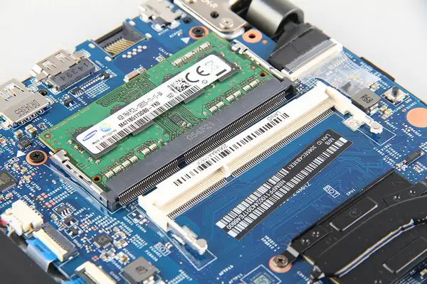 Remove the memory module