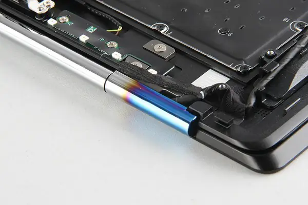 HP Omen 15 hinge