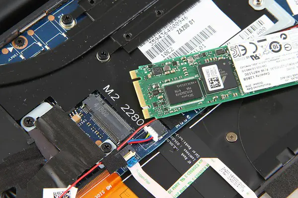 SSD slot