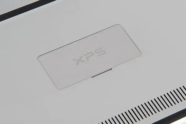 Open the XPS nameplate