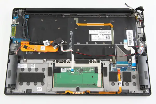 Dell XPS 13 9343 palm rest
