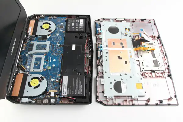 Close-up of the laptop after removing the palm rest