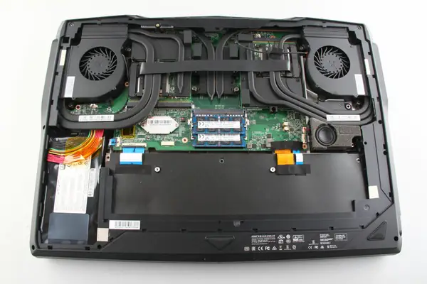 MSI GT80 Titan Internal Structure