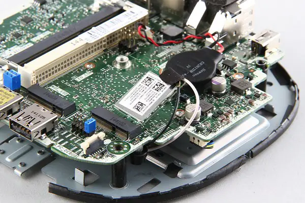 Remove the wireless network card