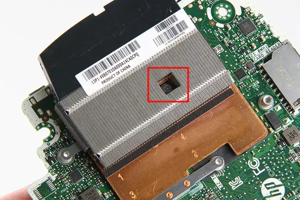 Remove the heat sink