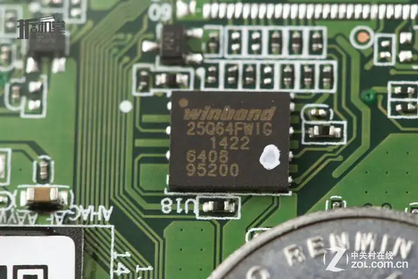 Winbond 25Q64FWIG