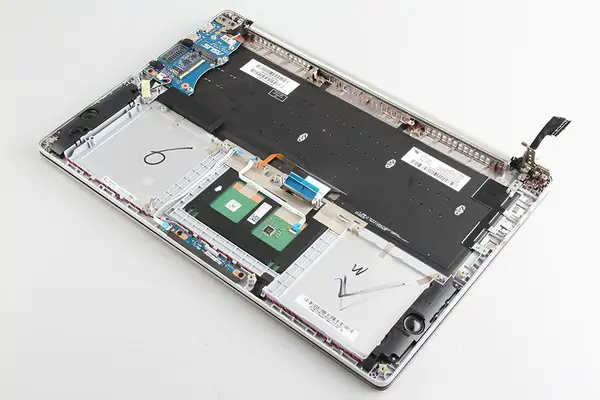 Asus UX501 palm rest