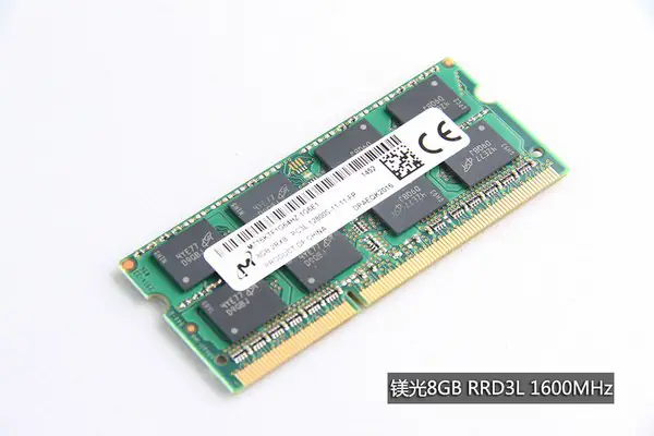 HP Pavilion 15-ab000 RAM module