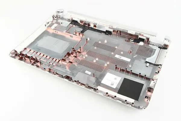 Close-up of the bottom cover