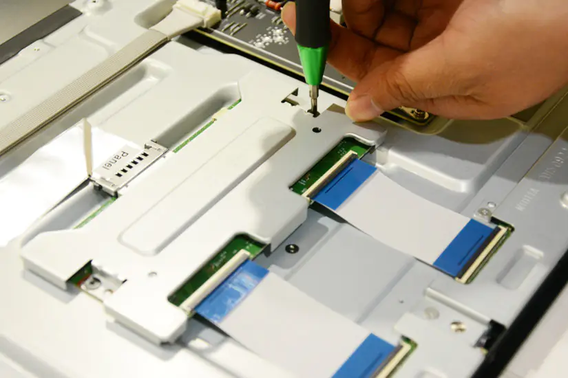 Remove the control chip module