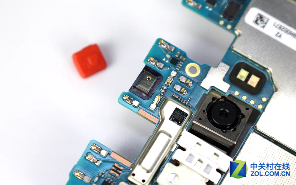 Remove the rear camera