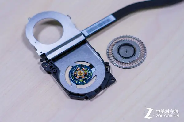 Lenovo Yoga 900 CPU fan