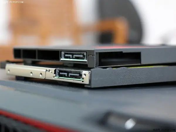 Blu-ray burner and cooling module