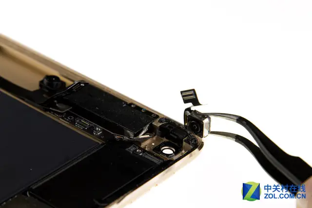 Remove the rear camera