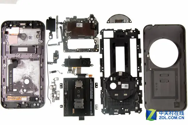 Asus ZenFone Zoom internal parts