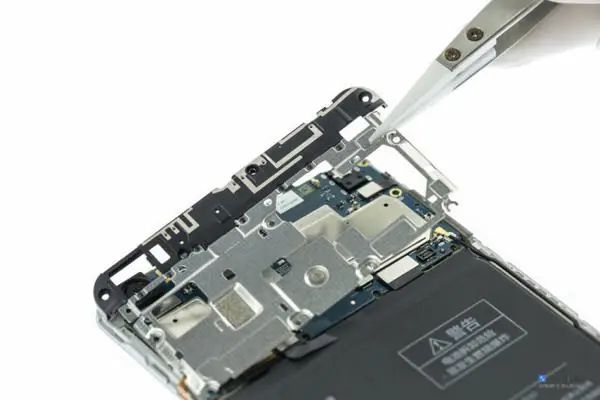 Remove the metal bracket