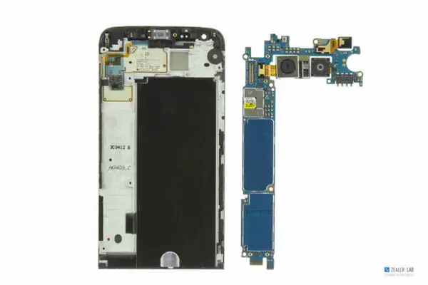 LG G5 motherboard