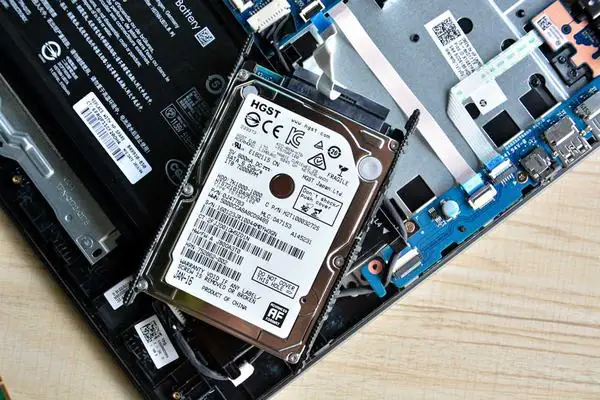 HP Omen 15-ax000 hard drive