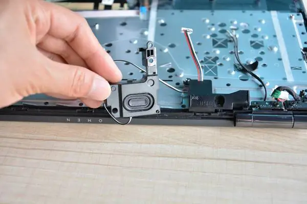 Remove the speaker module