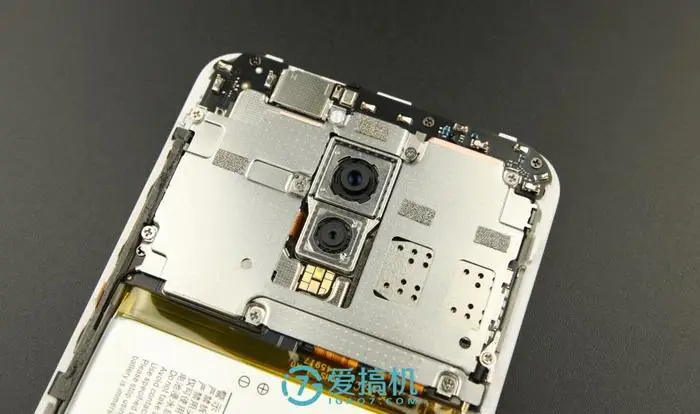 Vivo Xplay6 camera