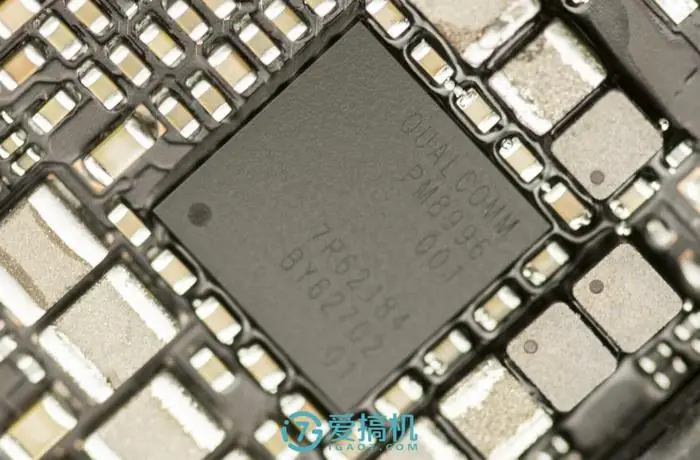 Qualcomm PM8996 power management IC