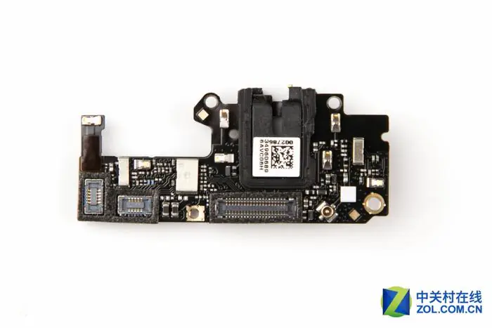 OnePlus 3T sub-board