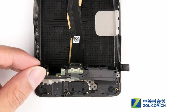 Remove the loudspeaker module