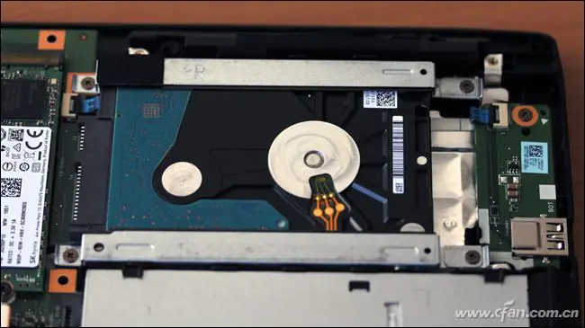 ASUS ROG GL553VE hard drive