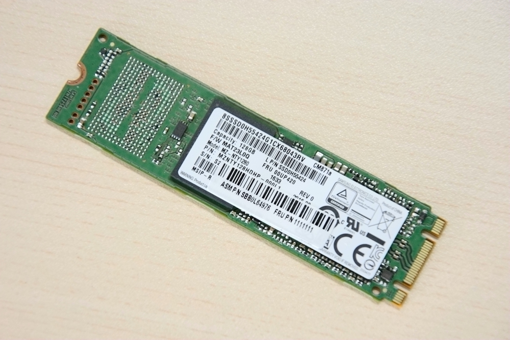 Купить ssd для ноутбука lenovo. Жесткий диск ссд м2. Lenovo 570e ссд. Ссд м2 для ноутбука. SSD диск m2.