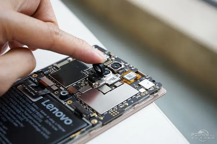 Lenovo Phab 2 Pro depth-sensing camera