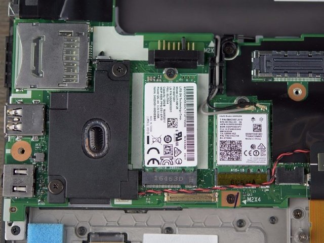 Lenovo ThinkPad X270 SSD and Wi-Fi