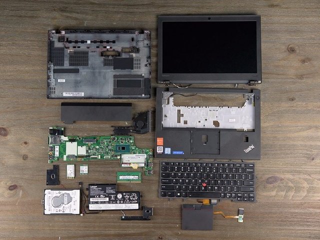 Lenovo ThinkPad X270 internal picture