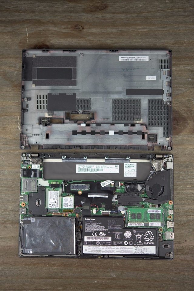 biograf Comorama Prædiken Lenovo ThinkPad X270 Disassembly and RAM, SSD and HDD upgrade options