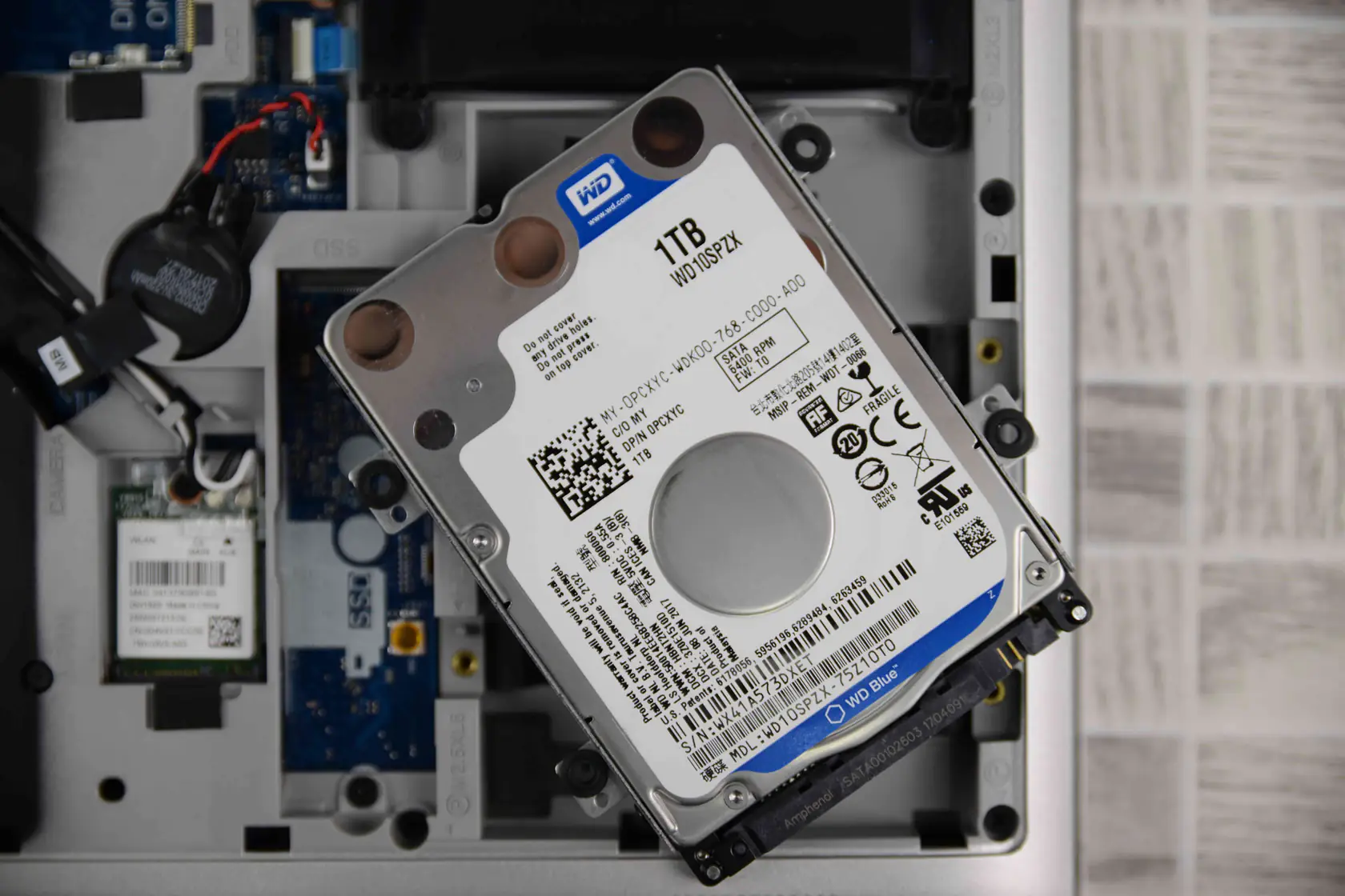 Dell Vostro 15 7570 hard drive