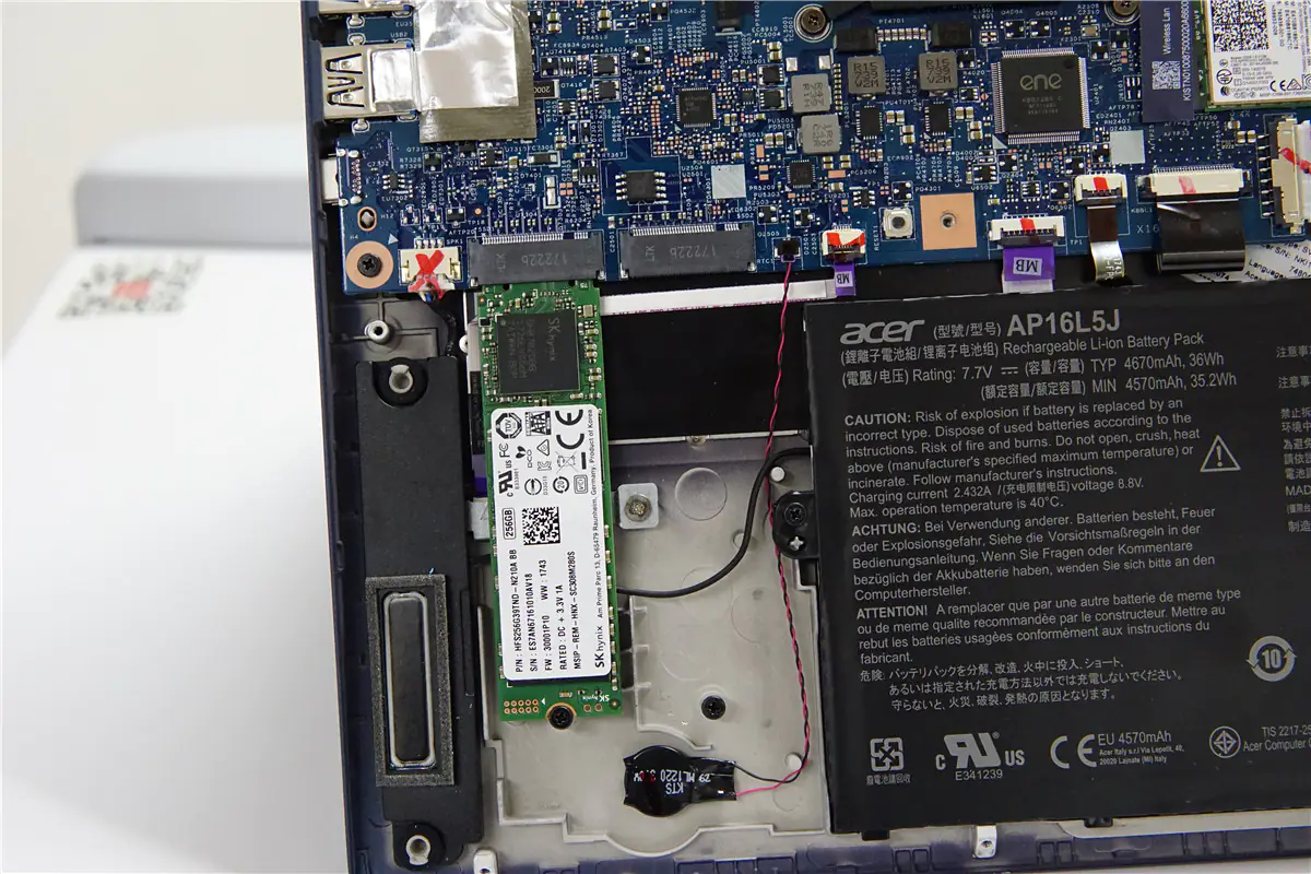 Acer Swift 5 SF514-52 M.2 2280 SSD slots