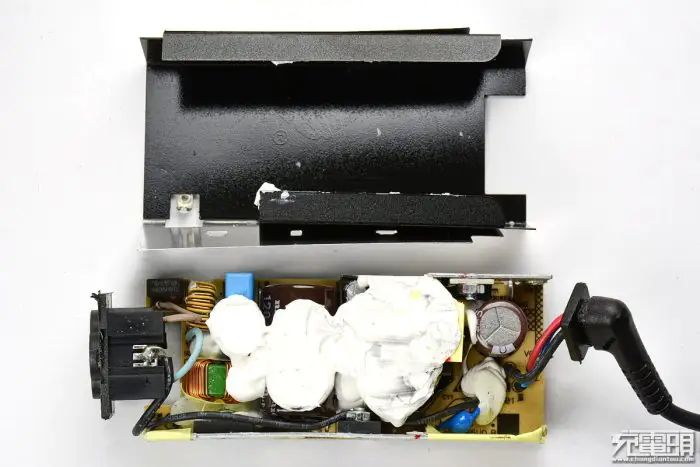 Thermal conductivity glue