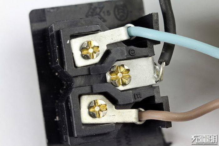 AC power input socket