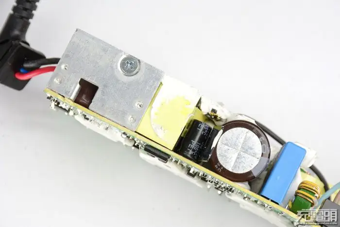 Output Schottky diode
