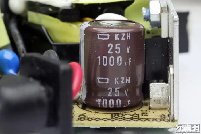 Output filter capacitor