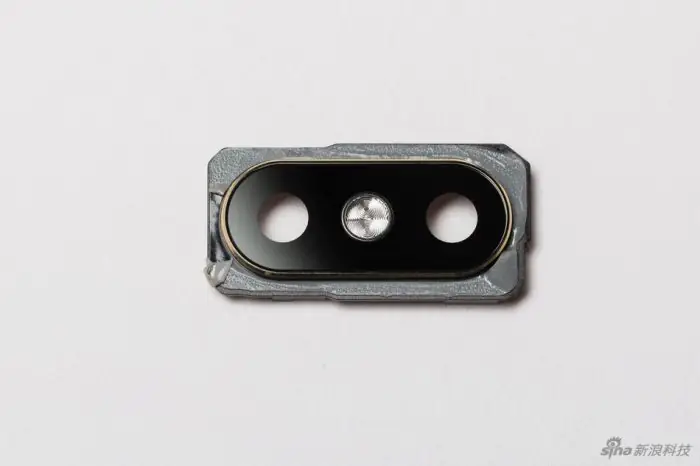 Xiaomi Mi MIX 2S rear dual vertical cameras