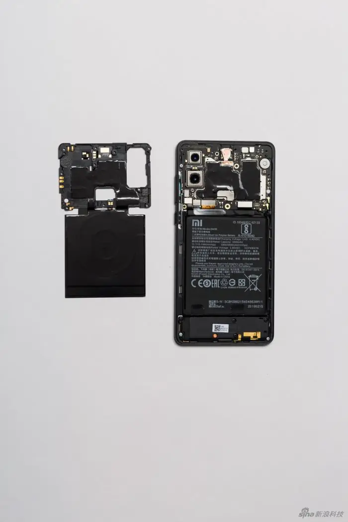 Xiaomi Mi MIX 2S internal design