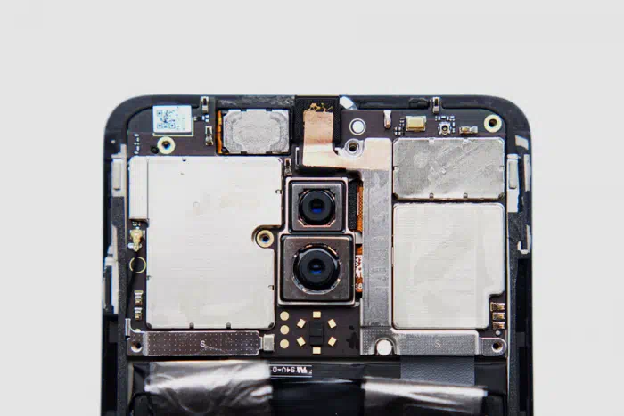 Meizu 15 Plus motherboard and battery